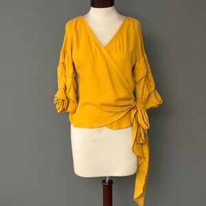 L'artiste by Amy Yellow Wrap top blouse SZ S V Neck Flounced Sleeves